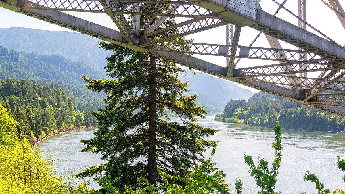 Selling a Home in the Columbia River Gorge (Washington Side)