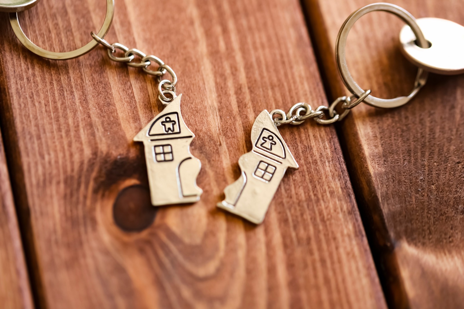 Selling a House During Divorce in Washington